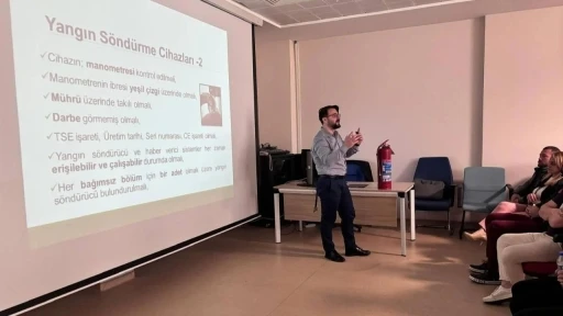 Ayancık&rsquo;ta sağlık&ccedil;ılara afet bilgilendirmesi
