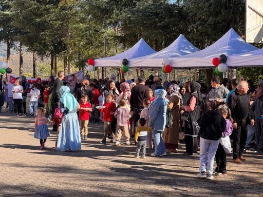 Aybastı’da kardeş okullar, Gazze için yardım etkinliği