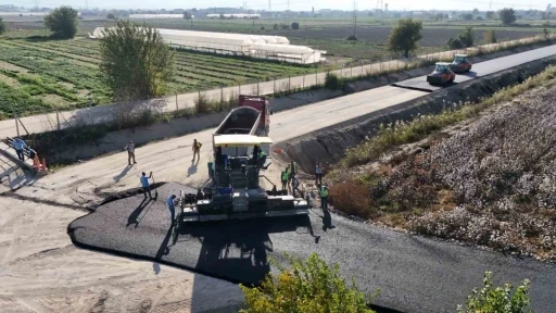 Aydın Büyükşehir Belediyesi 17 ilçede eş zamanlı yatırımlarını sürdürüyor
