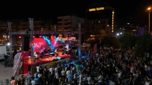 Aydın Büyükşehir Belediyesi Yaz Konserleri Kuşadası’nda devam etti
