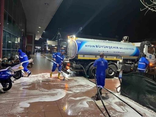 Aydın B&uuml;y&uuml;kşehir&rsquo;den bayram &ouml;ncesi otob&uuml;s terminallerinde temizlik &ccedil;alışması
