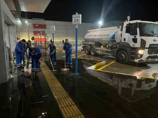 Aydın B&uuml;y&uuml;kşehir&rsquo;den, otob&uuml;s terminallerinde temizlik &ccedil;alışması
