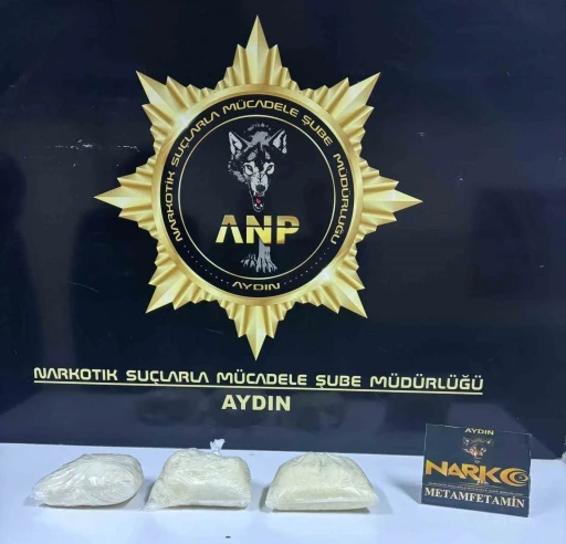 Aydın&rsquo;da 3 kilo 200 gram uyuşturucu ele ge&ccedil;irildi: 3 kişi tutuklandı

