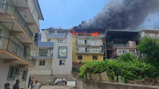 Aydın&rsquo;da ev yangını

