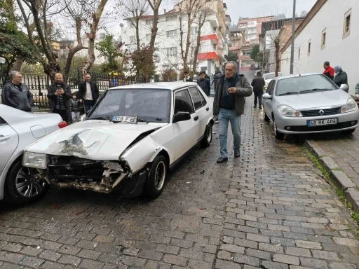 Aydın&rsquo;da ilgin&ccedil; kaza, şof&ouml;r&uuml;n biri ka&ccedil;tı, diğeri alkoll&uuml; &ccedil;ıktı
