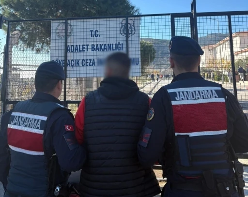 Aydın&rsquo;da jandarma ekipleri aranan şahıslara g&ouml;z a&ccedil;tırmadı
