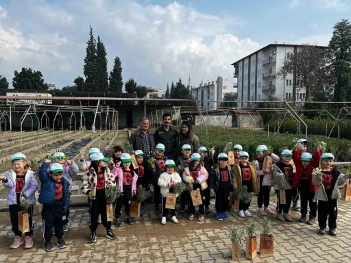 Aydın&rsquo;da miniklere orman sevgisi aşılandı
