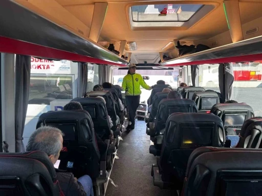 Aydın&rsquo;da polis ekiplerinden terminalde hayati uyarı
