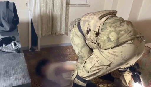 Aydın&rsquo;da ter&ouml;r &ouml;rg&uuml;tlerine y&ouml;nelik eş zamanlı operasyon: 5 g&ouml;zaltı
