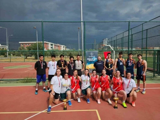 Aydın&rsquo;da turnuva heyecanı sona erdi, dereceye giren takımlar belli oldu
