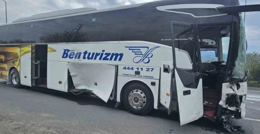 Aydın&rsquo;da zincirleme trafik kazası: 1 &ouml;l&uuml;, 2 yaralı
