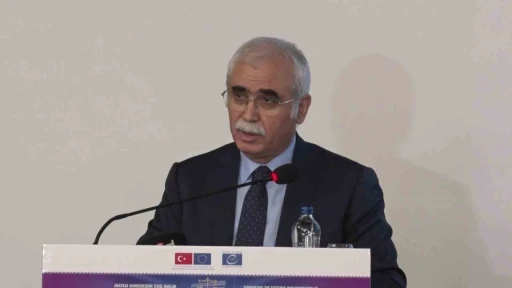 AYM Başkanı Özkaya: &quot;Adalet terazisi, hakim ve savcıların elindedir. Bu terazi, dünyadaki en hassas terazidir&quot;
