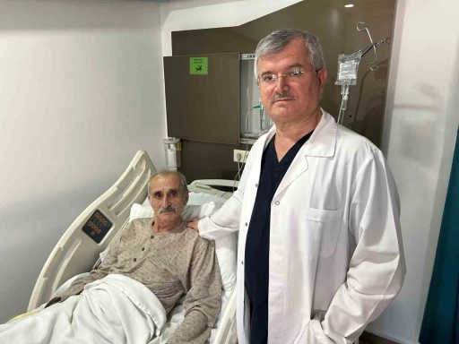 Aynı anda iki kalp krizi geçiren hasta zamanında müdahaleyle kurtarıldı
