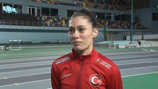 Aysel Önder: &quot;Altın madalya ve birincilikle döneceğiz&quot;
