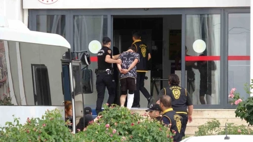Aysel Yıldırım cinayetinde 5 ş&uuml;pheli adliyeye sevk edildi
