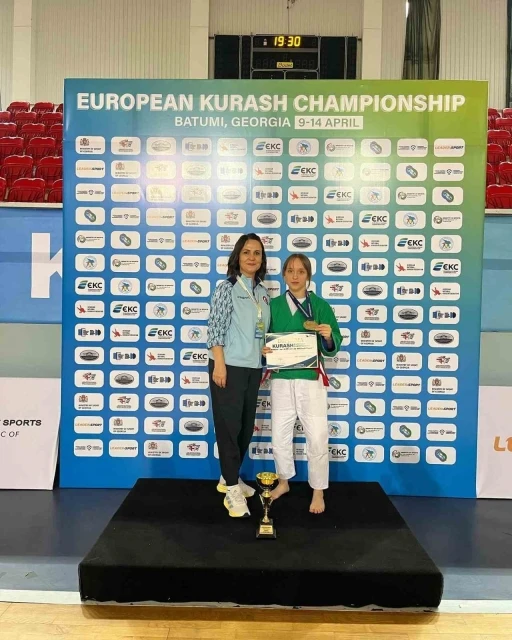 Ayşenaz Tosun, Gençler Avrupa şampiyonu oldu
