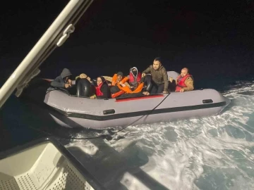 Ayvacık açıklarında 20 kaçak göçmen kurtarıldı
