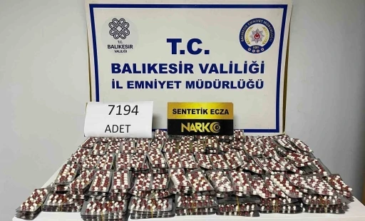 Ayvalık’ta 3 uyuşturucu satıcısı tutuklandı
