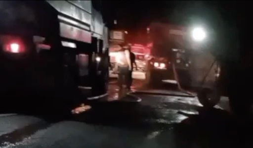 Ayvalık&rsquo;ta fıstık &ccedil;amı arazisinde &ccedil;ıkan yangın ormana sı&ccedil;radı
