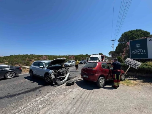 Ayvalık&rsquo;ta trafik kazası: 2 yaralı
