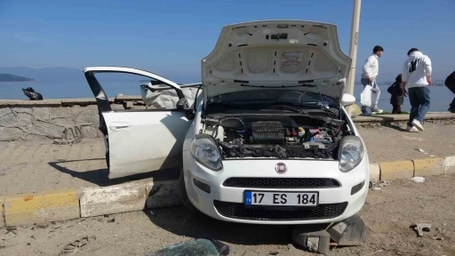 Ayvalık&rsquo;taki trafik kazasında &ouml;l&uuml; sayısı 2&rsquo;ye y&uuml;kseldi
