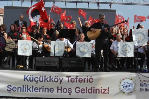 Ayvalık Teferic Şenlikleri&rsquo;nden t&uuml;rk&uuml;ler y&uuml;kseldi
