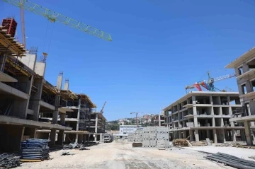 Azerbaycan Mahallesi’ndeki binalar hızla yükseliyor
