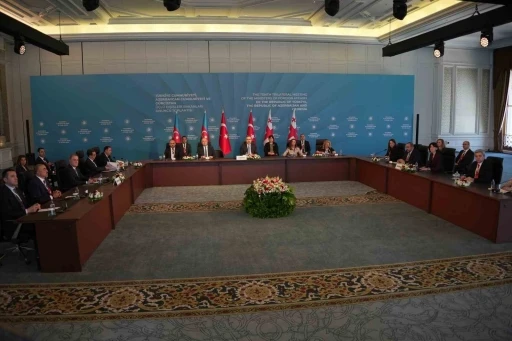 Azerbaycan ve G&uuml;rcistan Dışişleri Bakanları&rsquo;ndan b&ouml;lge i&ccedil;in "barış" mesajı
