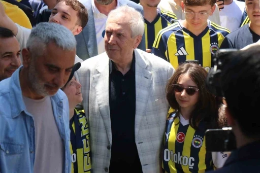 Aziz Yıldırım, Sakarya&rsquo;da Fenerbah&ccedil;eliler ile buluştu
