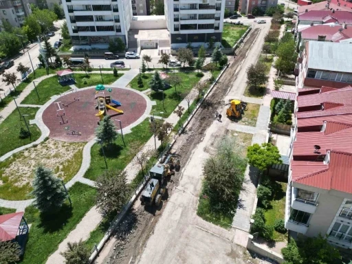 Aziziye&rsquo;de asfalt seferberliği başladı
