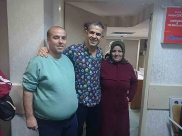 Azosperm ve mikrotese tedavisi g&ouml;ren kadın, ikiz gebelik heyecanı yaşıyor
