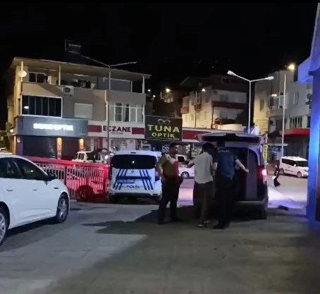 Babasını darp eden ağabeyini bı&ccedil;aklandı
