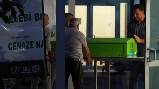 Babasının cesedini par&ccedil;alayıp tuvalete g&ouml;men şahıs tutuklandı
