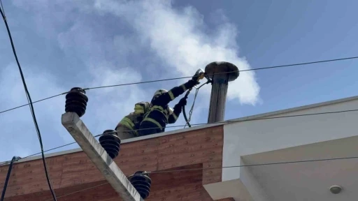 Bacadan çıkan kıvılcımlar itfaiyeyi harekete geçirdi
