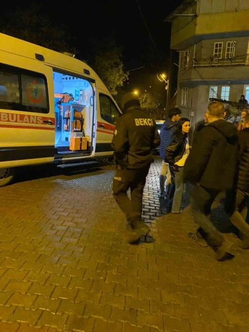 Bacayı temizlerken çatıdan düştü
