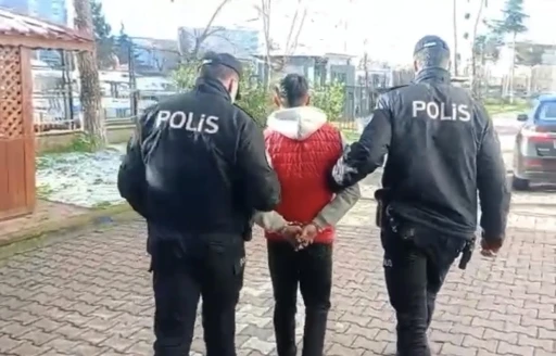 Bafra&rsquo;da 25 yıl hapisle aranan h&uuml;k&uuml;ml&uuml; yakalandı
