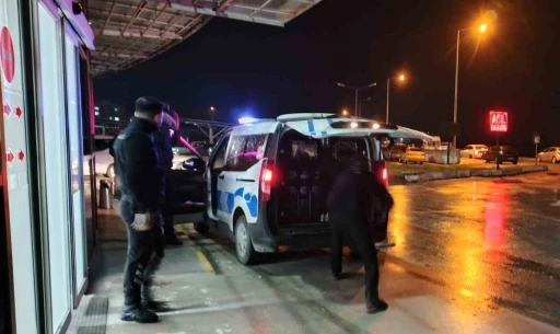 Bafra&rsquo;da bı&ccedil;aklı kavga: 5 tutuklama
