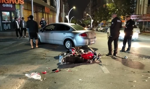 Bafra’da otomobil ile motosiklet çarpıştı: 1 yaralı
