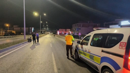 Bafra&rsquo;da otomobilin &ccedil;arptığı gen&ccedil; ağır yaralandı: S&uuml;r&uuml;c&uuml; g&ouml;zaltında
