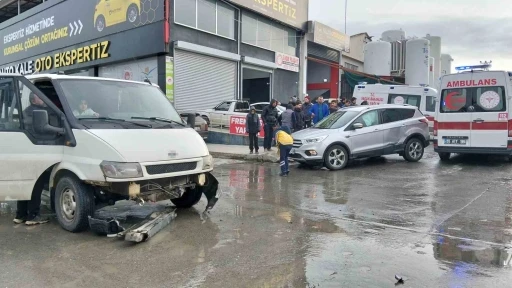 Bafra&rsquo;da trafik kazası: 3 yaralı
