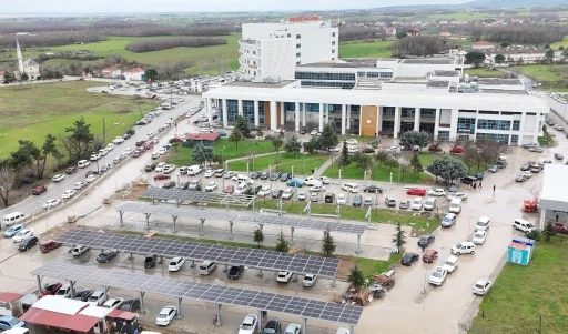 Bafra Devlet Hastanesi enerjisini g&uuml;neşten sağlıyor: G&uuml;nl&uuml;k 50 bin TL tasarruf
