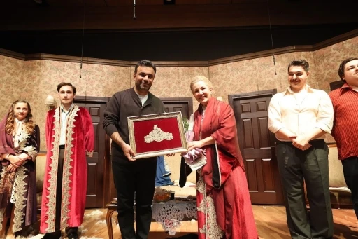 Bağcılar Belediyesi’nin hazırladığı prömiyer izleyicilerden tam not aldı
