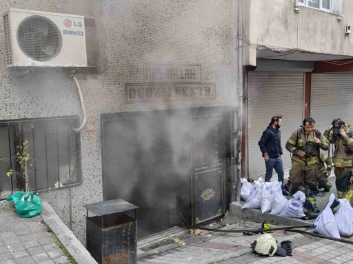 Bağcılar&rsquo;da tekstil at&ouml;lyesinde korkutan yangın
