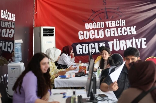 Bağcılar&rsquo;da &uuml;niversite adaylarına &uuml;cretsiz tercih danışmanlığı
