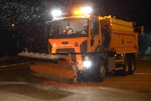 Bahar beklenirken kış geri döndü: Nisan ayında kar sürprizi
