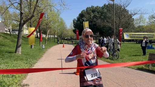 &rsquo;Bak Postacı Geliyor&rsquo;...Bursa&rsquo;da postacıların nefes kesen yarışı
