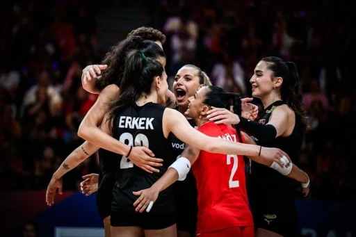Bakan Bak’tan Güney Kore’yi mağlup eden A Milli Kadın Voleybol Takımı’na tebrik
