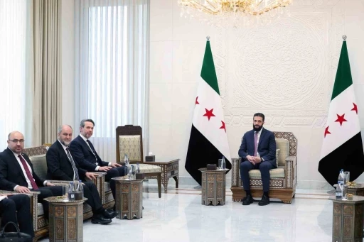 Bakan Bayraktar, Şam’da Şara ile görüştü
