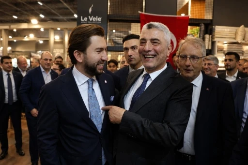 Bakan Bolat, Hometex 2026&rsquo;nın g&ouml;zdesi DENİB standını ziyaret etti
