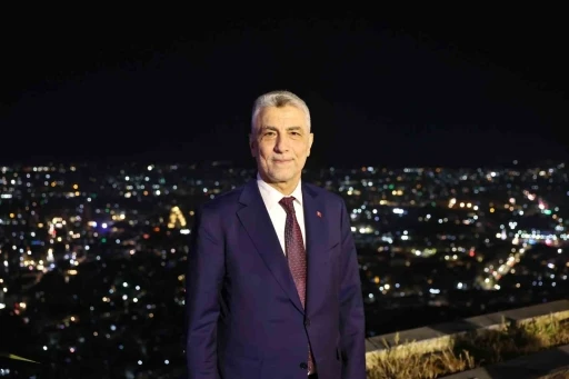 Bakan Bolat, Şam’da Kasiyun Dağı’nı ziyaret etti
